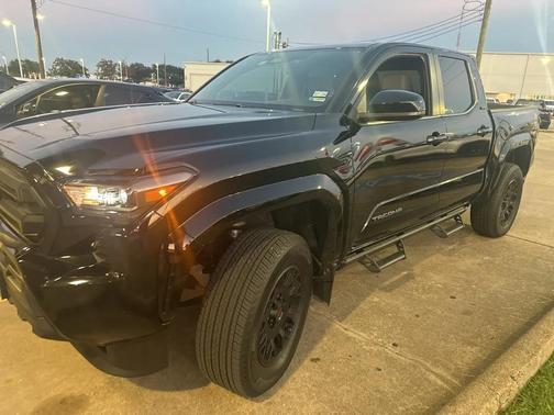 2024 Toyota Tacoma SR5