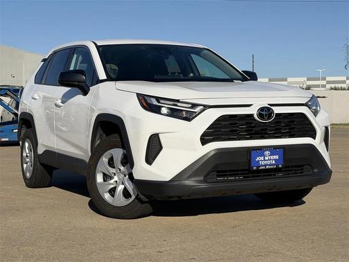 2024 Toyota RAV4 LE