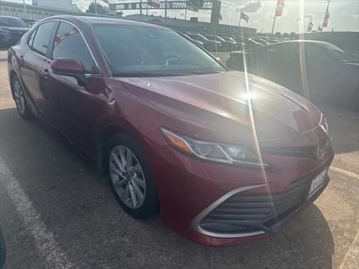 2022 Toyota Camry LE