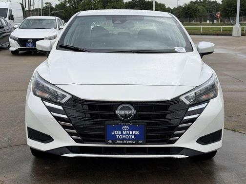 Aspen White 2025 Nissan Versa 1.6 SV