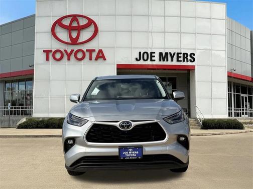 2025 Toyota Highlander LE