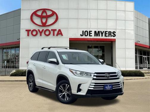 2017 Toyota Highlander LE