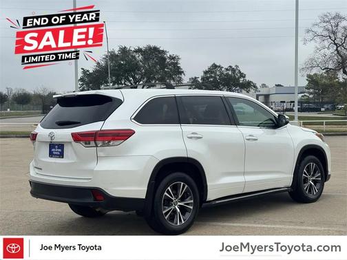 2017 Toyota Highlander LE