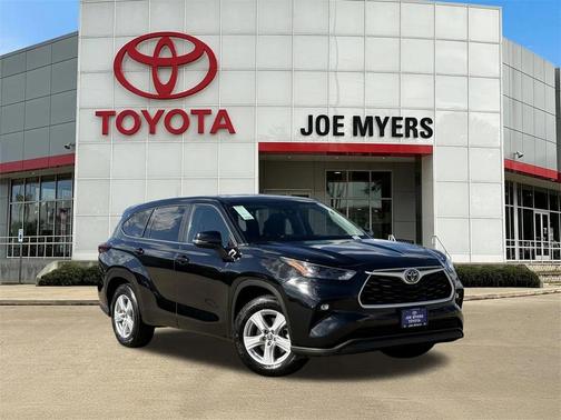 2024 Toyota Highlander LE