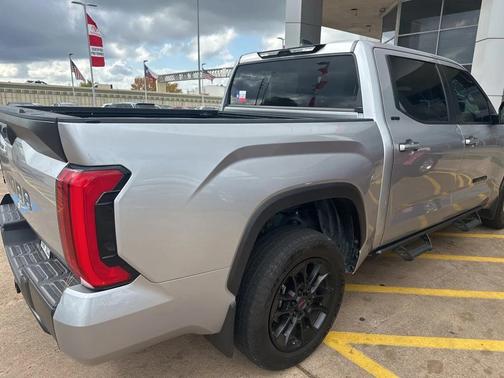 2024 Toyota Tundra SR5