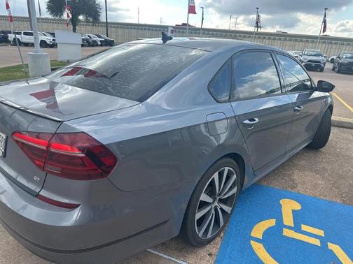 2018 Volkswagen Passat 3.6L V6 GT