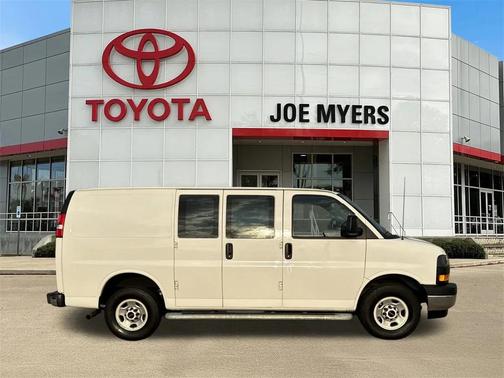 2024 GMC Savana 2500 Work Van