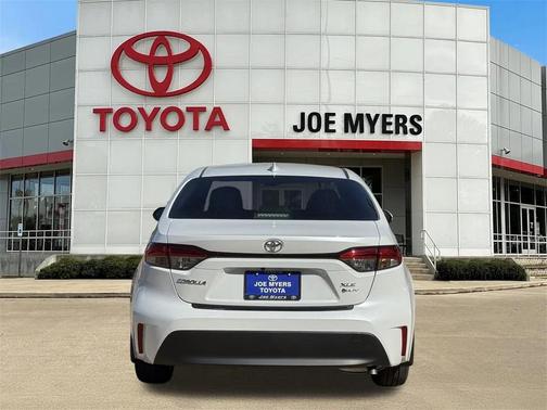 2026 Toyota Corolla Hybrid XLE