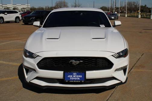 2022 Ford Mustang EcoBoost Premium