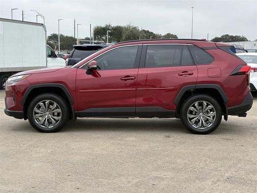 2024 Toyota RAV4 Hybrid XLE Premium