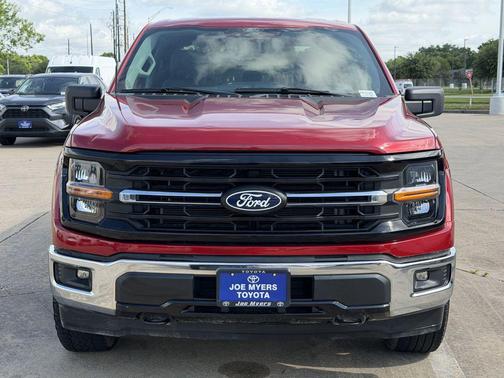 Red 2025 Ford F-150 XLT
