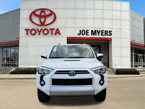 2024 Toyota 4Runner TRD Off Road
