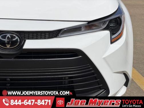 2025 Toyota Corolla LE