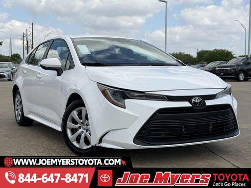 2025 Toyota Corolla LE