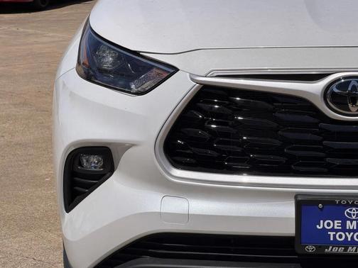 2026 Toyota Highlander XLE