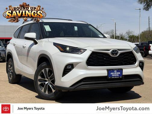 2026 Toyota Highlander XLE