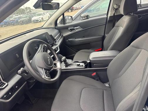 2025 Kia Sportage LX