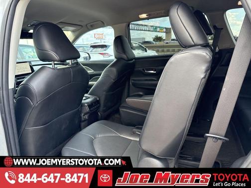 Celestial Silver Metallic 2024 Toyota Grand Highlander XLE
