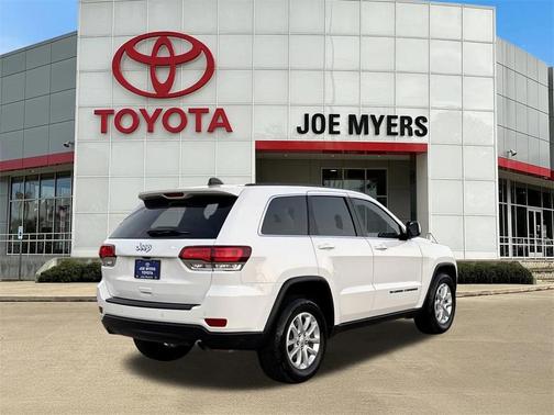 2022 Jeep Grand Cherokee Laredo