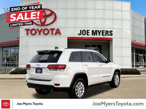 2022 Jeep Grand Cherokee Laredo