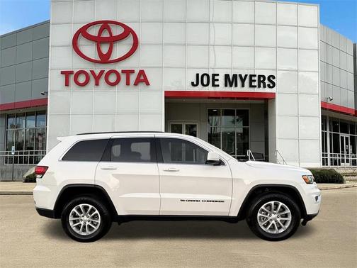 2022 Jeep Grand Cherokee Laredo