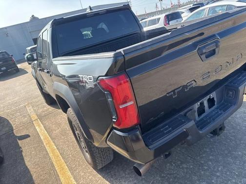 2025 Toyota Tacoma TRD Off-Road