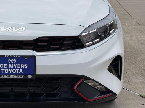 Snow White Pearl 2023 Kia Forte GT-Line