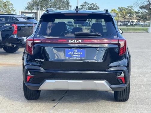 2025 Kia Seltos S