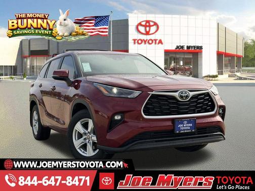 Pearl 2024 Toyota Highlander LE