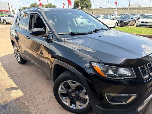 Diamond Black Crystal Pearlcoat 2021 Jeep Compass Limited