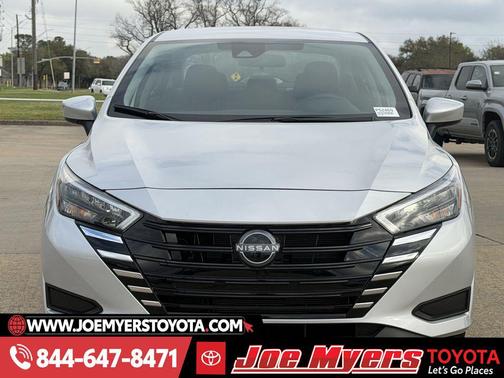 Brilliant Silver Metallic 2025 Nissan Versa 1.6 SV