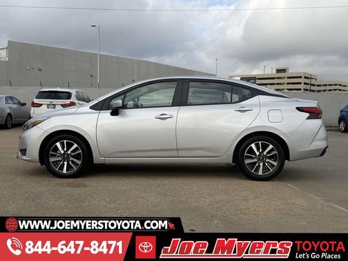 Brilliant Silver Metallic 2025 Nissan Versa 1.6 SV