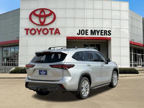 2025 Toyota Highlander Limited