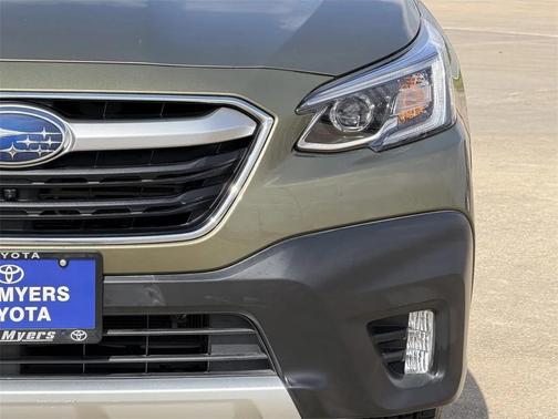 2022 Subaru Outback Touring XT