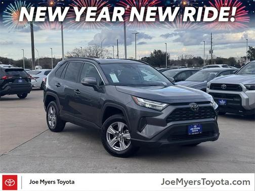 2025 Toyota RAV4 XLE