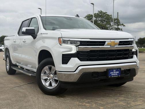 Summit White 2026 Chevrolet Silverado 1500 LT