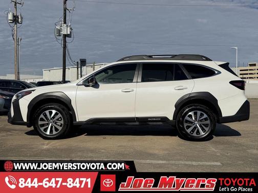 Crystal White Pearl 2025 Subaru Outback Premium