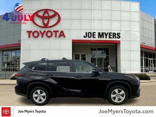 2023 Toyota Highlander LE