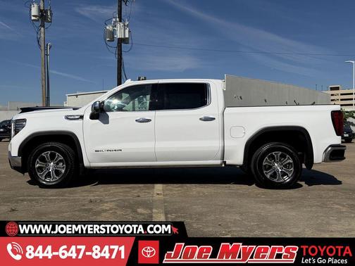 Summit White 2025 GMC Sierra 1500 SLT