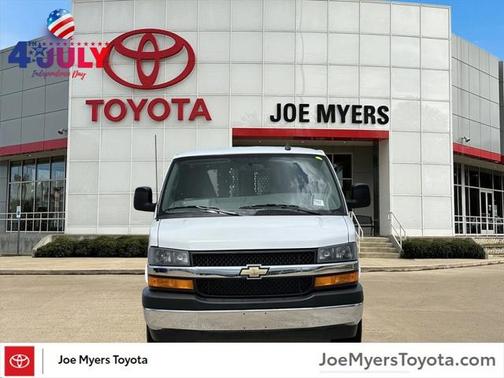 2023 Chevrolet Express 2500 RWD 2500 Regular Wheelbase WT
