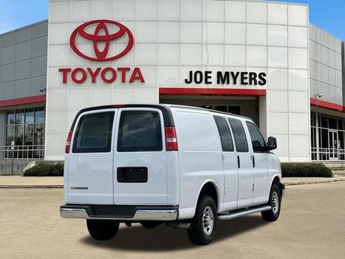 2023 Chevrolet Express 2500 RWD 2500 Regular Wheelbase WT