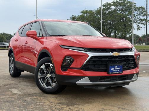 Habanero Orange 2025 Chevrolet Blazer 2LT
