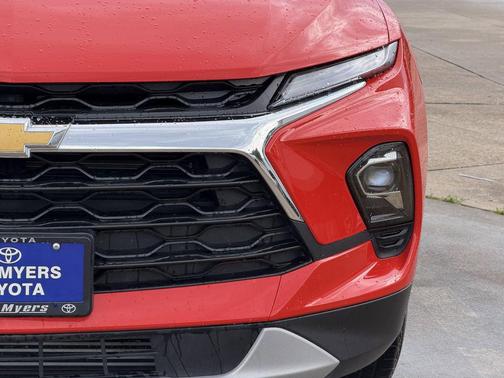 Habanero Orange 2025 Chevrolet Blazer 2LT