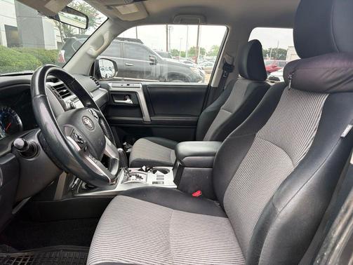 Magnetic Gray Metallic 2016 Toyota 4Runner SR5
