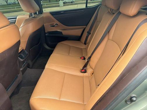 Sunlit Green 2021 Lexus ES 350 Base