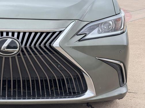 Sunlit Green 2021 Lexus ES 350 Base