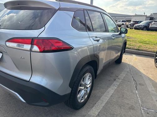 2025 Toyota Corolla Cross LE