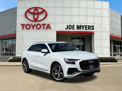 2021 Audi Q8 55 Premium Plus