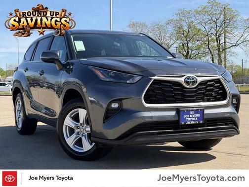 2025 Toyota Highlander LE