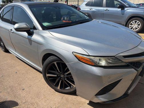 Celestial Silver Metallic 2018 Toyota Camry XSE